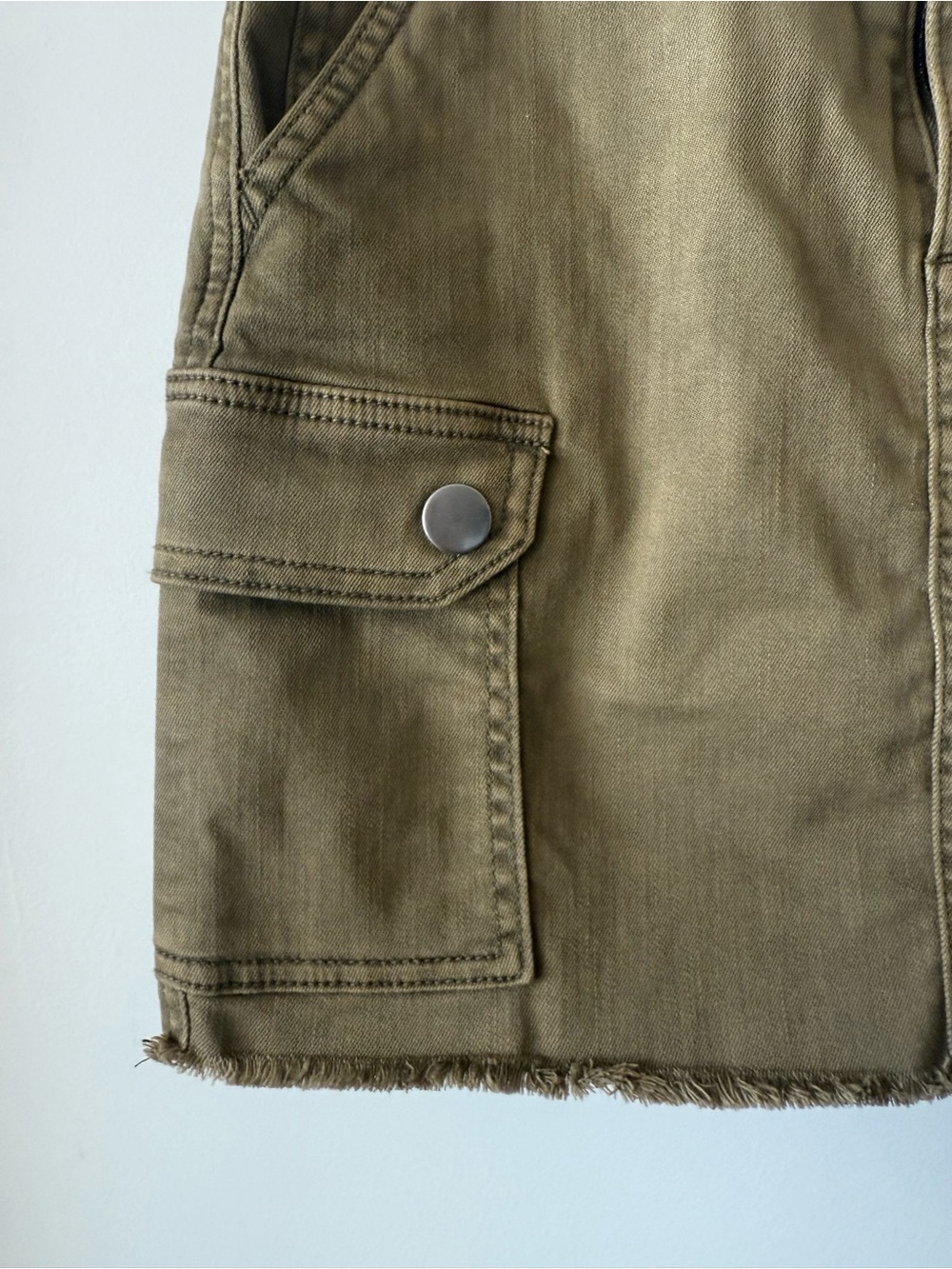 Like New Garage Cargo Mini Skirt - Picture 4 of 9
